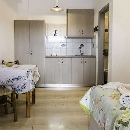 Apartment Katefiani Perissa (Santorini)